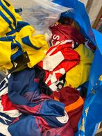 Ik verkoop al mijn voetbalshirts ik heb er rond 20 shirts, Tickets en Kaartjes