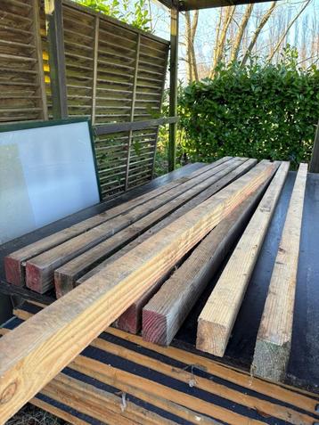 dwarsliggers Oregon constructiehout beschikbaar voor biedingen