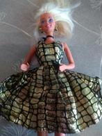 Barbie 1966-1976 robe dorée et noire, Verzamelen, Poppen, Ophalen of Verzenden