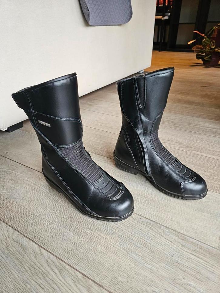 Bottes moto Forma ARBO DRY Waterproof pointure 37, Motos, Vêtements | Vêtements de moto, Bottes, Femmes, Hommes, Enfants, Seconde main