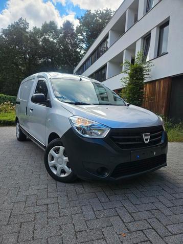 Vente approuvée de la Dacia Dokker 1.5dci 2014 133 000 km à 