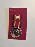 DDR-medaille, Verzamelen, Militaria | Algemeen, Verzenden, Overige soorten, Lintje, Medaille of Wings