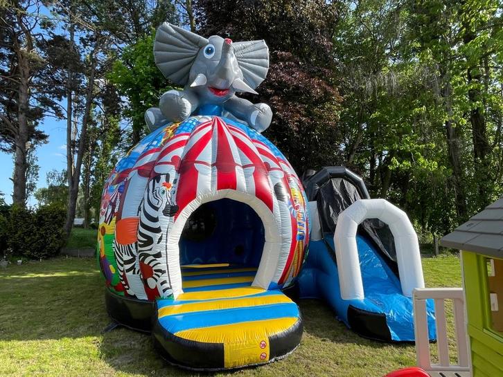 Springkasteel disco circus, Hobby en Vrije tijd, Feestartikelen | Verhuur, Zo goed als nieuw, Ophalen of Verzenden