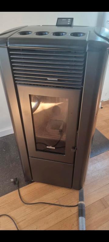 Poelle a pellet ravellie 9 kw, Enlèvement ou Envoi, Comme neuf