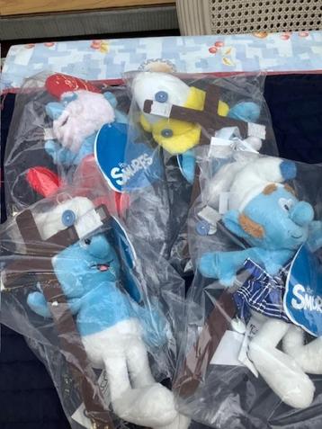 lot smurfen 12 st Delhaize 1grote smurf 28 cm en34 kleine  beschikbaar voor biedingen