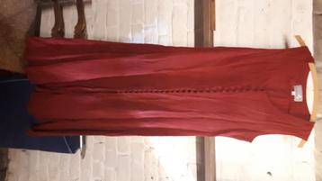 Robe longue en soie rouge