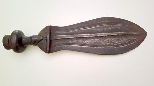 Kuba Ikul Metalen Ceremonieel Mes Kort Zwaard Congo, Antiek en Kunst, Kunst | Niet-Westerse kunst, Verzenden
