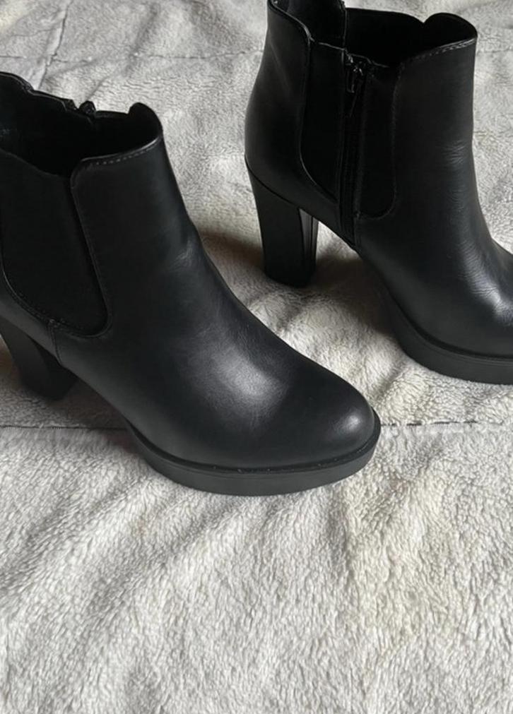 Zwarte hakken van Graceland, Kleding | Dames, Schoenen, Zo goed als nieuw, Schoenen met hoge hakken, Zwart, Verzenden