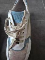 Sneakers wit goud lichtblauw maat 40, Kleding | Dames, Schoenen, Ophalen, Wit, Sneakers