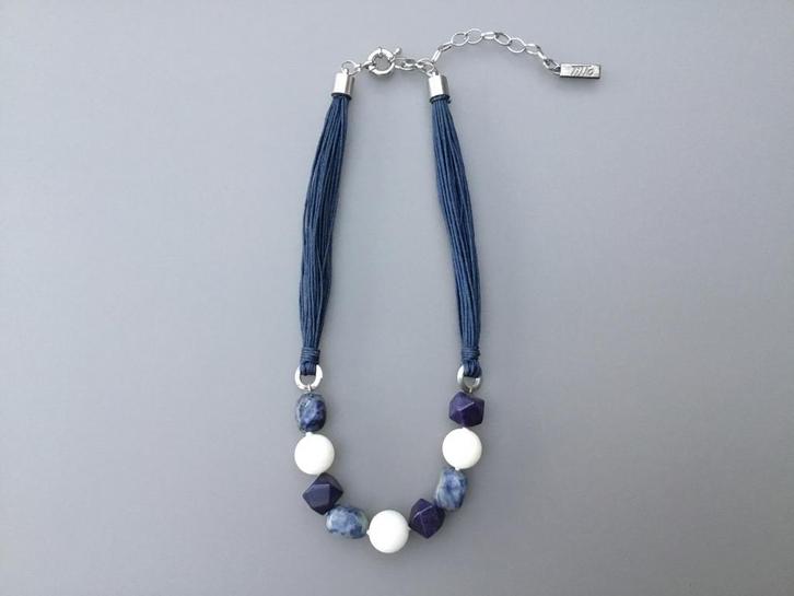 Halsketting Merk Titto (Zeer goede staat), Handtassen en Accessoires, Kettingen, Zo goed als nieuw, Steen of Mineraal, Blauw, Verstelbaar