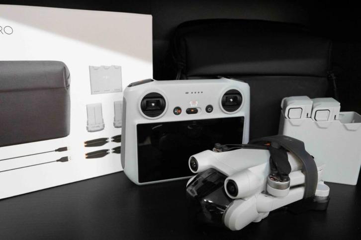 DJI Mini 3 Pro + DJI RC + Fly More Combo, Audio, Tv en Foto, Drones, Zo goed als nieuw, Ophalen of Verzenden