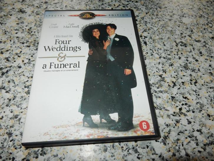 nr.1893 - Dvd: four weddings & a funeral - 2 disc - komedie, Cd's en Dvd's, Dvd's | Komedie, Romantische komedie, Alle leeftijden