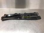 RADIATEURBALK Toyota Auris Touring Sports (E18), Auto-onderdelen, Gebruikt, Toyota