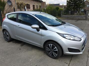 Ford Fiesta AUTOMATIQUE 1.0 /Euro 5/Prête à immatriculer