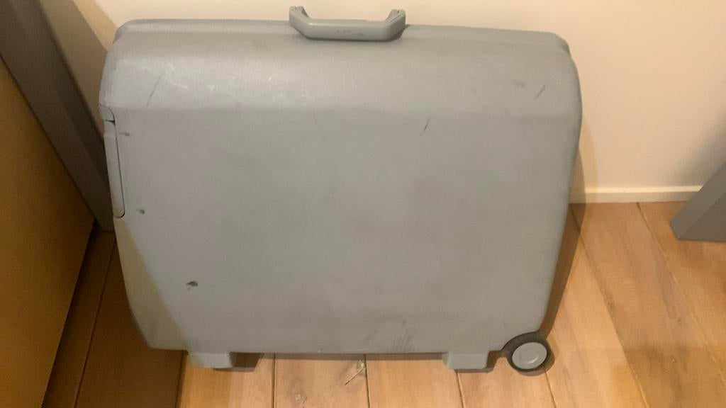 Samsonite, Enlèvement, Utilisé