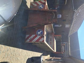 Container  beschikbaar voor biedingen