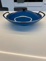 Gietijzeren wok van Le Creuset met deksel, Huis en Inrichting, Keuken | Potten en Pannen, Ophalen, Gebruikt, Gietijzer, Wok