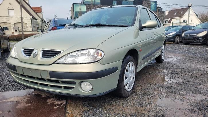 renault megane 1.4i wordt GEKEURD AIRCO euro 4 2002, Auto's, Renault, Bedrijf, Te koop, Mégane, ABS, Airbags, Airconditioning