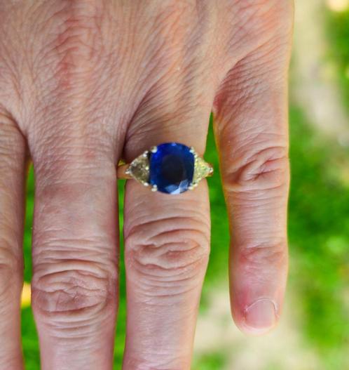 Bague ancienne en or 18K – Saphir de Ceylan 2,74 ct & diaman, Handtassen en Accessoires, Ringen, Zo goed als nieuw, Dame, Goud