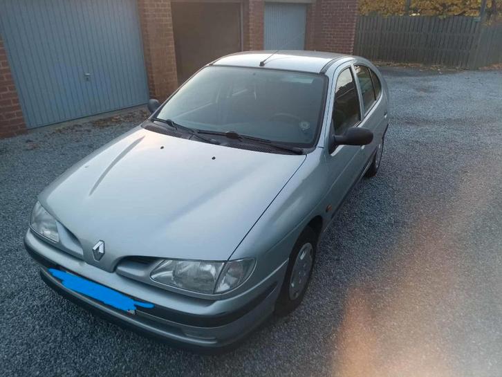Renault Mégane de 1997, Auto's, Renault, Particulier, Mégane, Benzine, 5 deurs, Handgeschakeld, Zilver of Grijs, Grijs, Ophalen