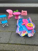 Barbie - contenu d une maison avec jardin, Enlèvement ou Envoi, Comme neuf