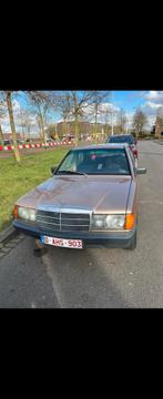 Mercedes 190 E W123 1,98 Benzine, Auto's, Mercedes-Benz, Automaat, 4 deurs, Beige, Overige kleuren