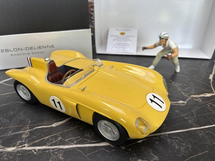 Michel Vaillant N 11 Le Mans - Leblon Delienne, Collections, Personnages de BD, Comme neuf, Statue ou Figurine, Autres personnages