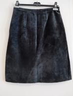 Jupe en daim noir taille 40, Vêtements | Femmes, Comme neuf, Noir
