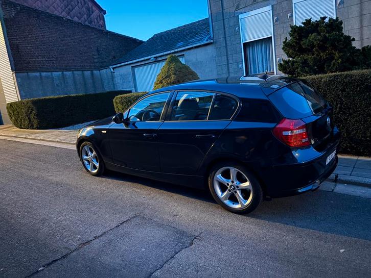 BMW 118d e87 143 ch 2011, Auto's, BMW, Particulier, 1 Reeks, ABS, Adaptive Cruise Control, Airbags, Airconditioning, Alarm, Centrale vergrendeling