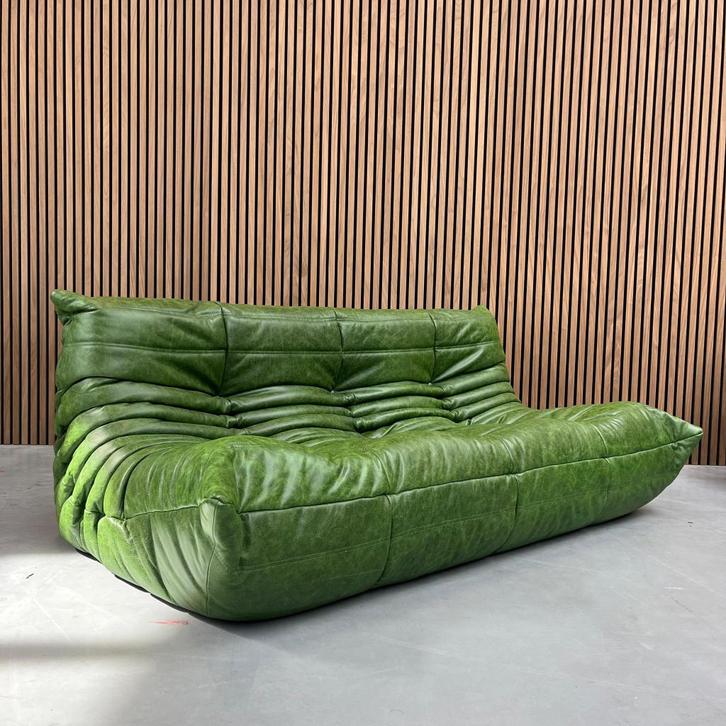 Ligne Roset Togo - Rustical Green driezits, Antiek en Kunst, Antiek | Meubels | Stoelen en Sofa's, Ophalen of Verzenden