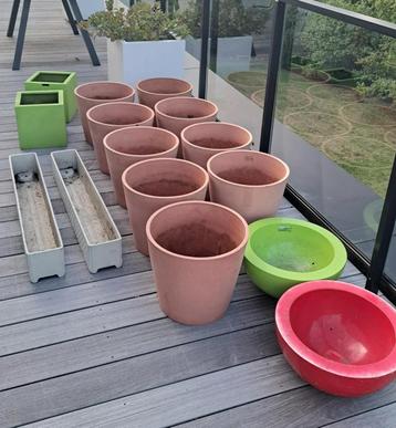 Bloempotten beschikbaar voor biedingen