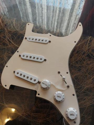 Van Fender Stratocaster volledig loaded  beschikbaar voor biedingen