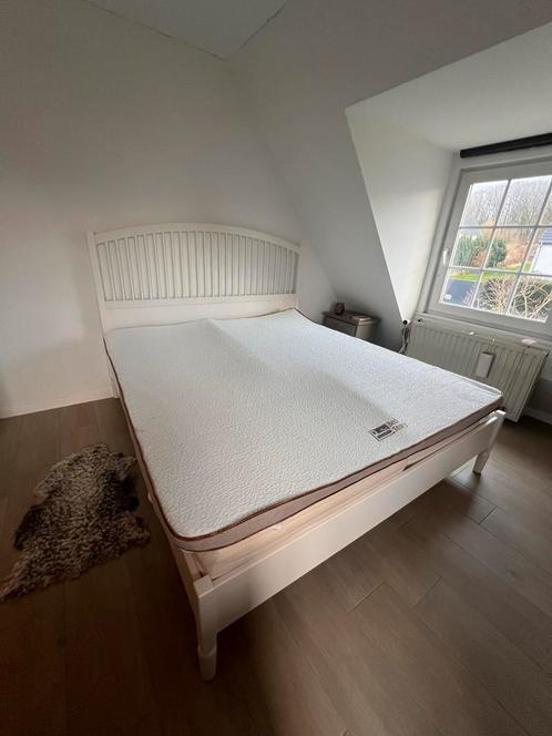 À vendre : Cadre de lit IKEA, 180 cm x 200 cm – 150 €, Maison & Meubles, Chambre à coucher | Lits, Utilisé, Deux personnes, 180 cm
