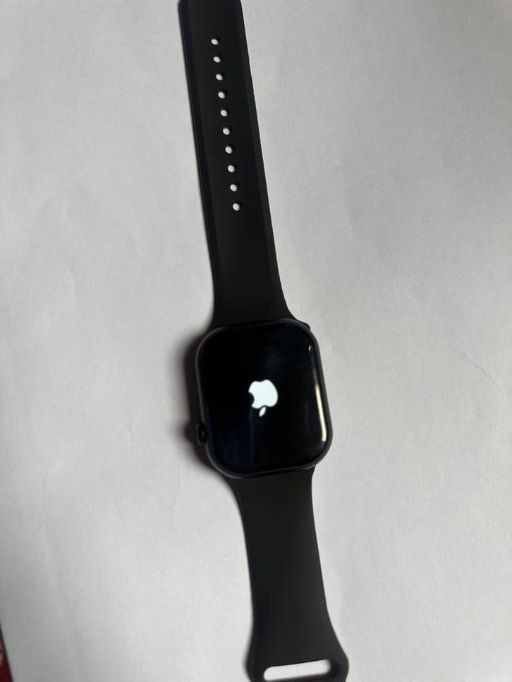 Apple Watch noire - bon état, Bijoux, Sacs & Beauté, Montres connectées, Comme neuf, Noir, Enlèvement ou Envoi