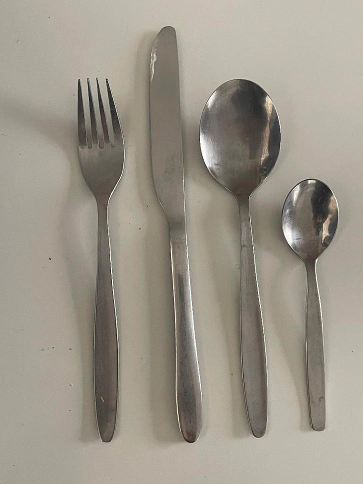 Ensemble couteaux, fourchettes, cuillères, inox +  gratuits, Maison & Meubles, Cuisine | Couverts, Enlèvement