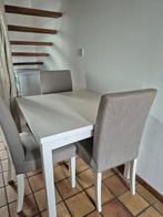 Table carrée blanche + 4 chaises avec housses gris clair, Maison & Meubles, Salles à manger complètes, Enlèvement, Utilisé