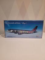Collectors item airbus A320 aerosmurf 1/100, Verzamelen, Ophalen, Nieuw