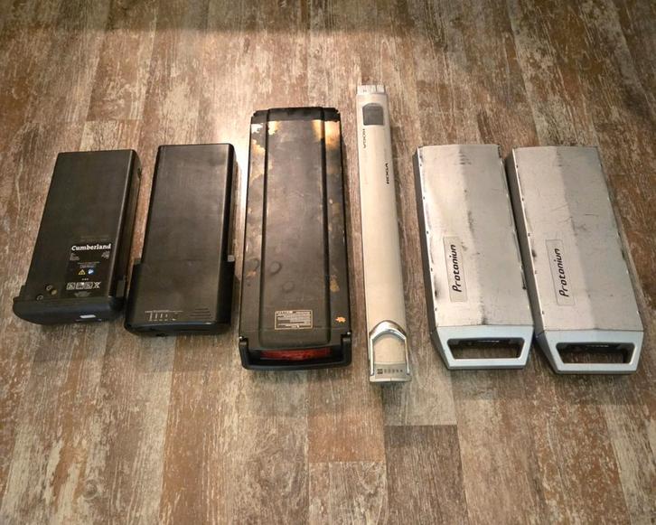 partij fiets accu's 6 stuks ( DEFECT ), Fietsen en Brommers, Fietsaccessoires | Fietsaccu's, Gebruikt, Ophalen of Verzenden