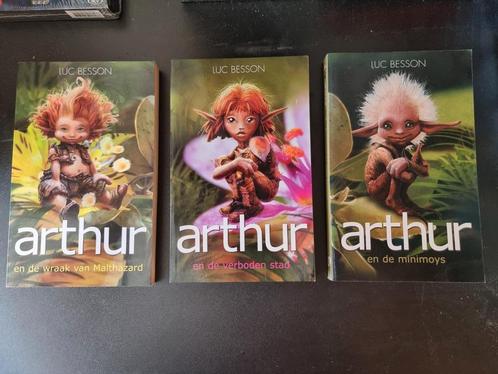 Luc Besson - Arthur en wraak van Maltazard, Boeken, Fantasy, Gelezen, Ophalen of Verzenden