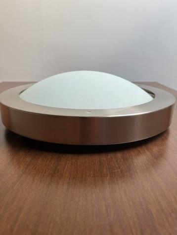 Massive plafondlamp – Ø31 cm – metaal & tijdloos design beschikbaar voor biedingen