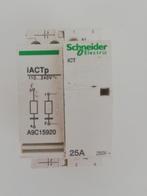Schneider A9C15920 25A 250V ICT, Ophalen of Verzenden, Gebruikt, Schakelaar