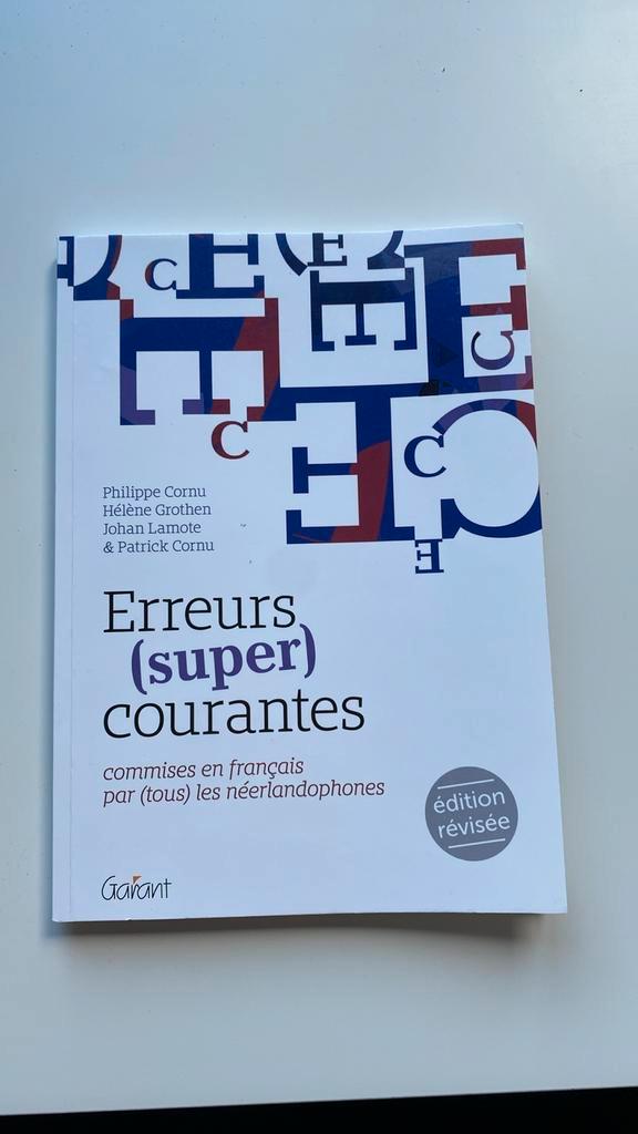Hélène Grothen - Erreurs (super) courantes, Boeken, Wetenschap, Zo goed als nieuw, Ophalen