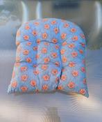 Vintage kussen blauw met oranje bloemetjes, Huis en Inrichting, Woonaccessoires | Kussens, Ophalen, Blauw