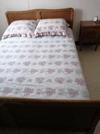 Bed 2pers met nachtkastje +matras, Huis en Inrichting, Slaapkamer | Bedden, Ophalen