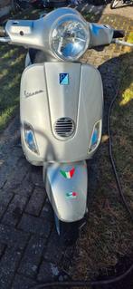 vespa piaggio 50cc, Fietsen en Brommers, Ophalen, Gebruikt