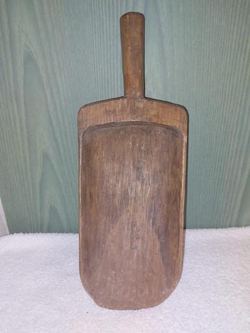 oude houten graan-meelschep, begin 1900 beschikbaar voor biedingen