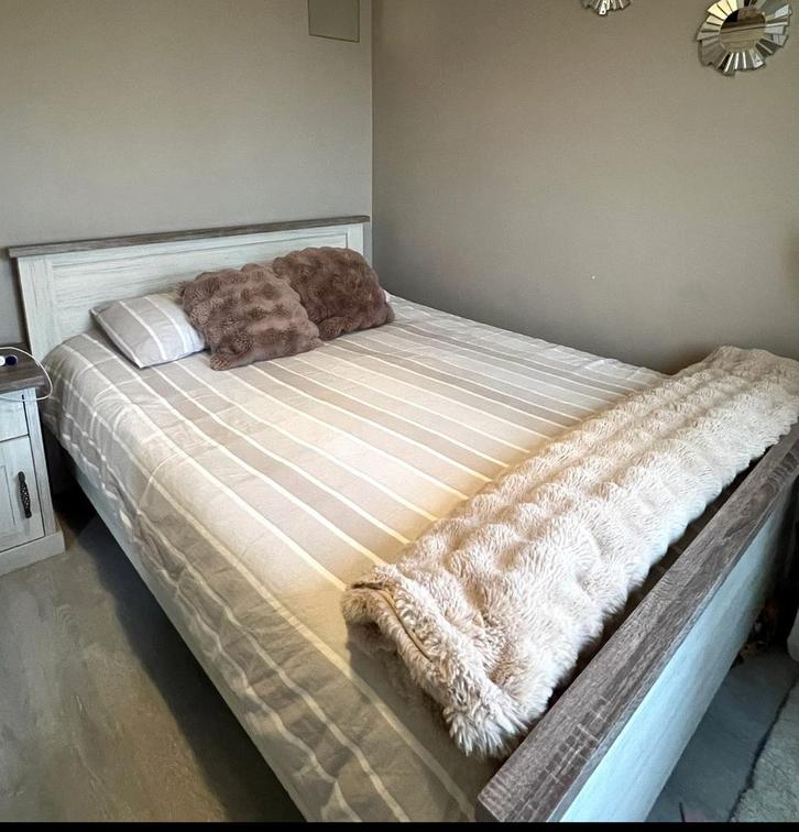 Chambre a coucher, Huis en Inrichting, Slaapkamer | Complete slaapkamers, Zo goed als nieuw, Ophalen