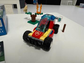 Lego city brandweer 60247 beschikbaar voor biedingen