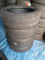 4 pneus  Pirelli 225/50/18 225/50R18 étoilée RUNFLAT, Autos : Pièces & Accessoires, Bentley, Utilisé, Enlèvement ou Envoi