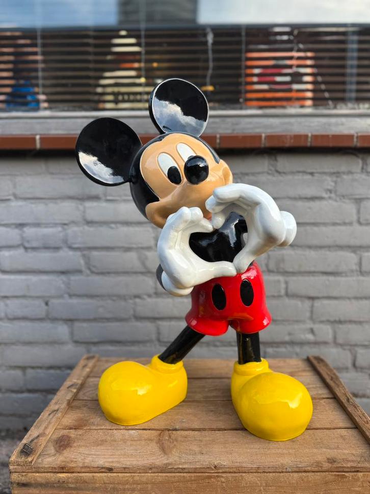 Mickey Mouse beeld met Hartje, Verzamelen, Disney, Zo goed als nieuw, Beeldje of Figuurtje, Mickey Mouse, Ophalen